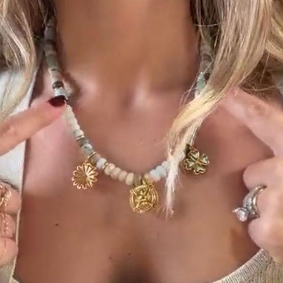 New in box MAYAMAR 24kt Gold and   stone Necklace with 24kt gold charms - Picture 3 of 6